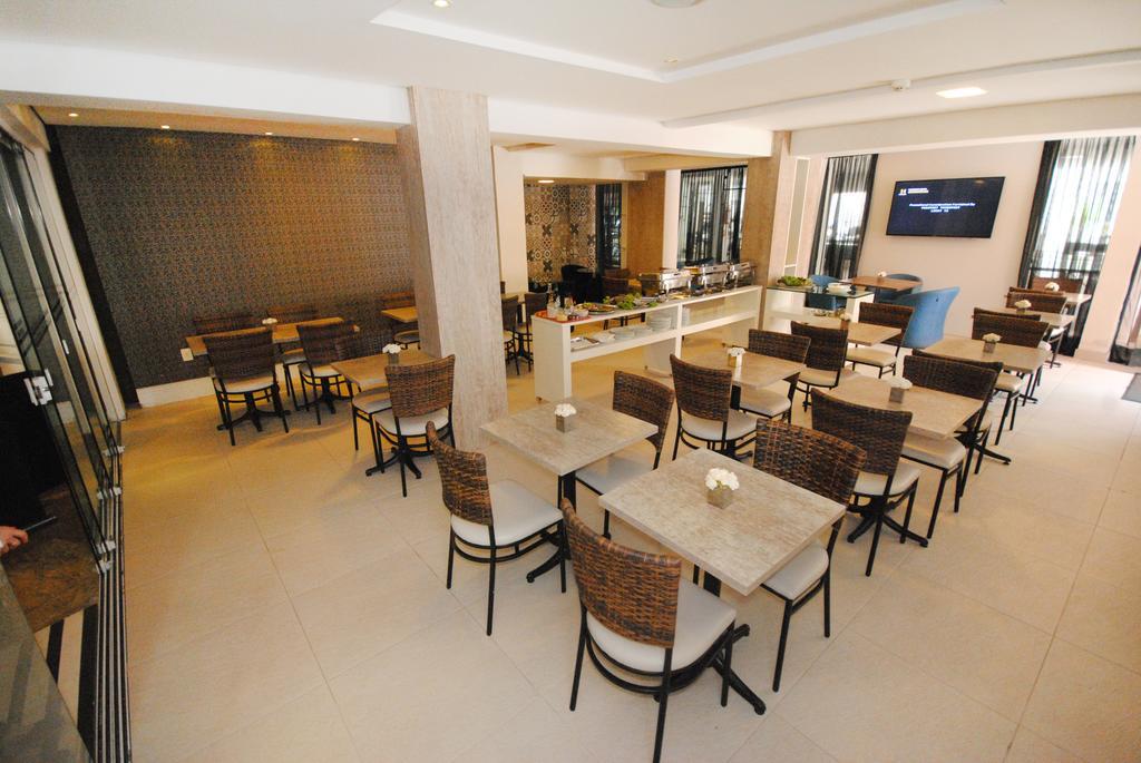 Hotel Rieger Balneário Camboriú エクステリア 写真
