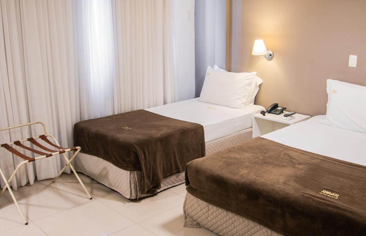 Hotel Rieger Balneário Camboriú エクステリア 写真